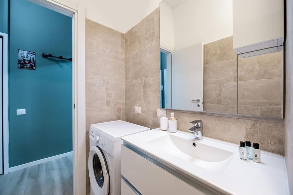 Linate Airport Elegant Suite,tram 1 Minute Away * Mailand