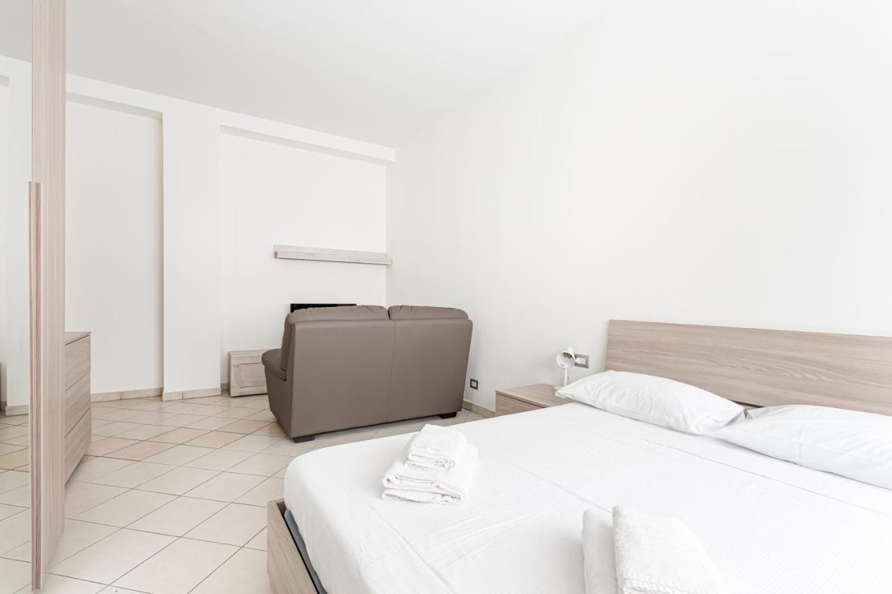 Apartamento Ripamonti Budget With Small Balcony Milão
