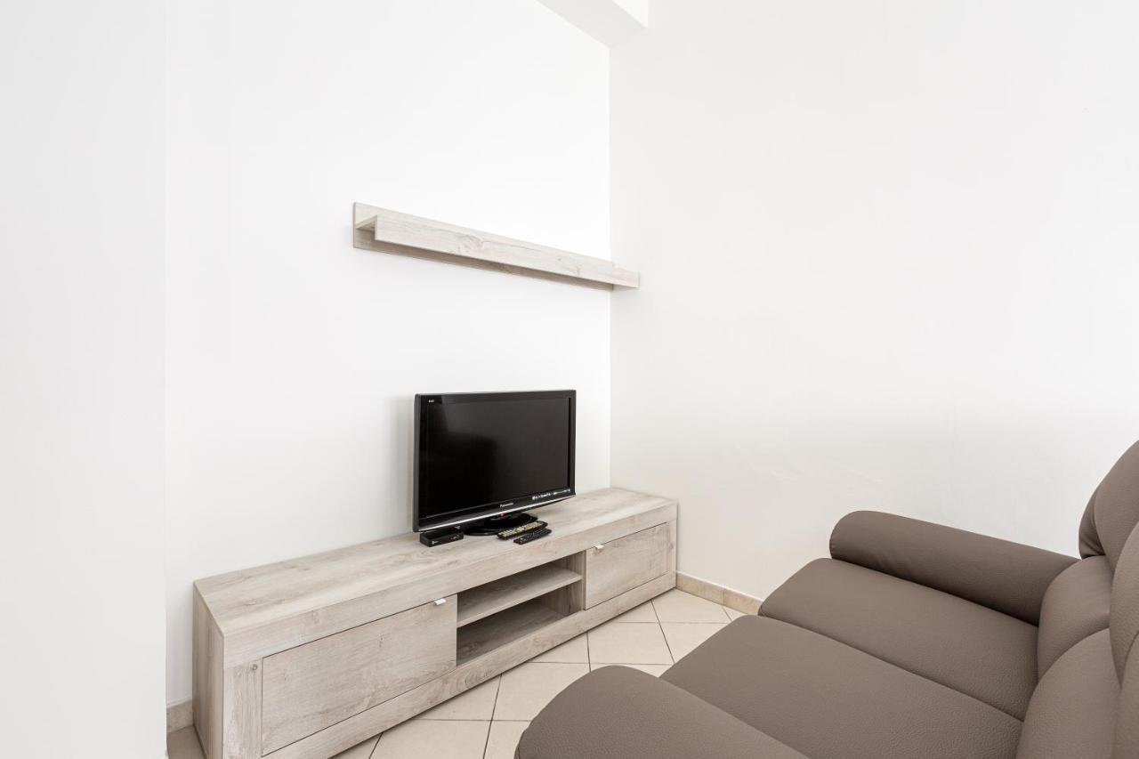 Apartamento Ripamonti Budget With Small Balcony Milão