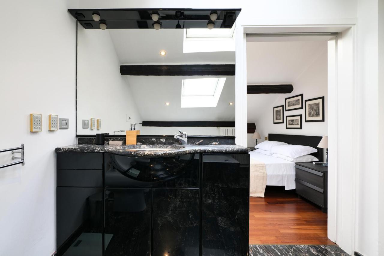 Elegant P.venezia Attic Apartment