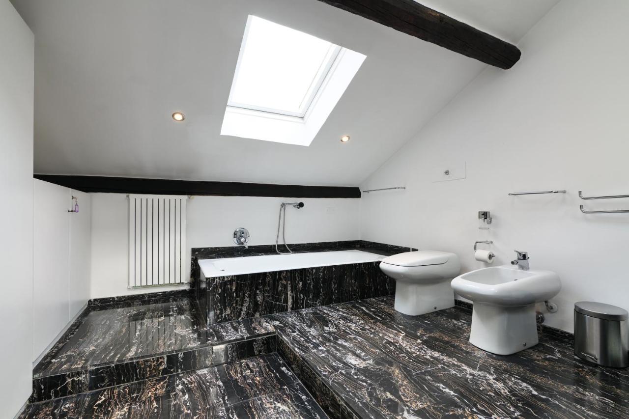 Apartment Elegant P.venezia Attic *
