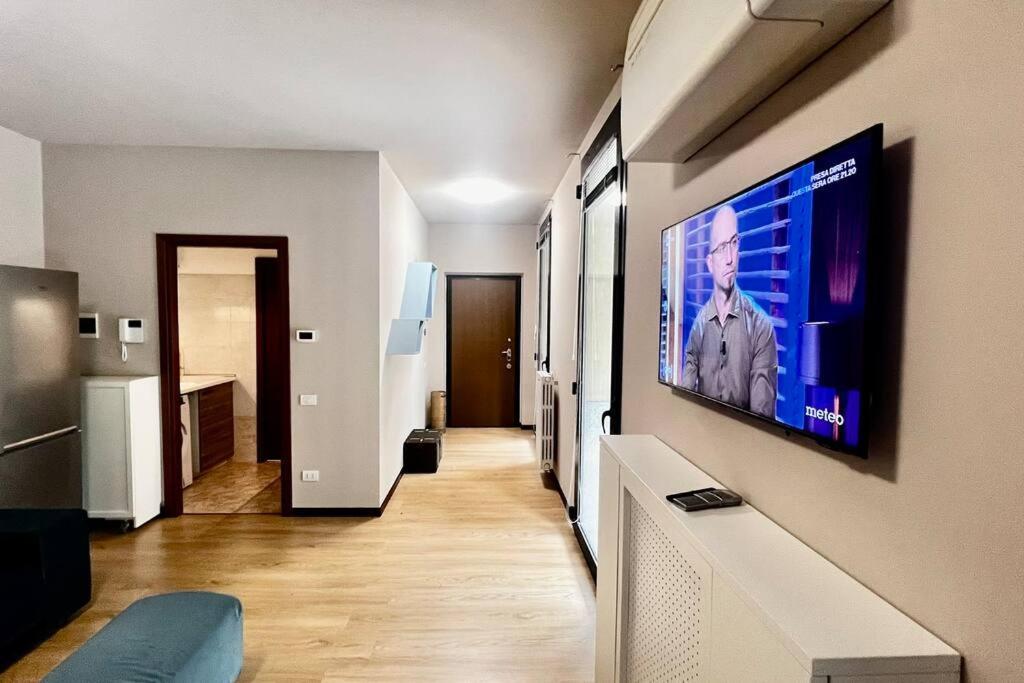 Urban House - Comfy Flat Navigli Milan Center