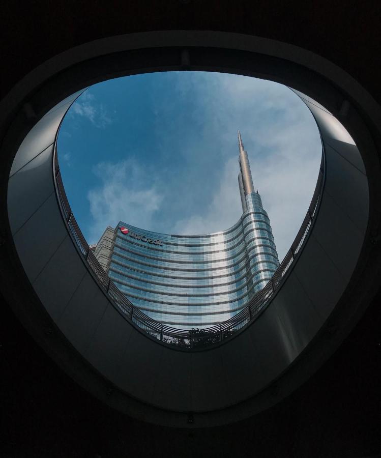 The Of Fame - Bosco Verticale View *