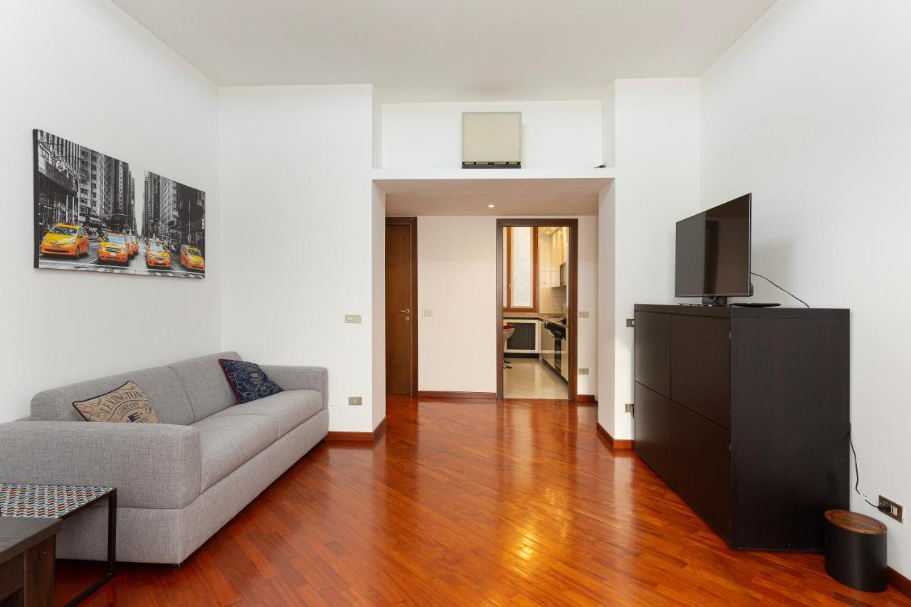 Flat In Citylife Near Metro! Apartamento Milão