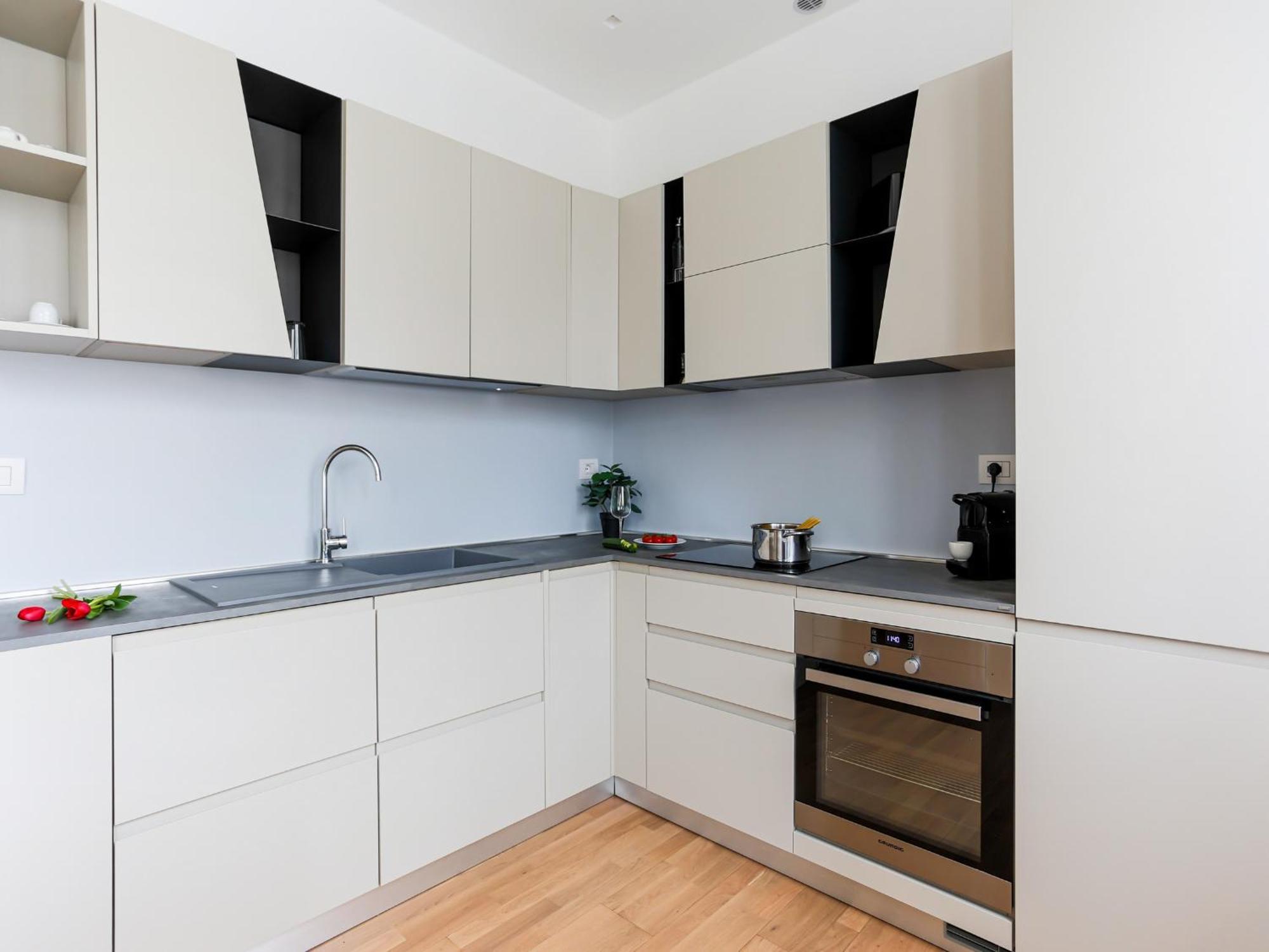Apartamento The Best Rent - Bright One-bedroom In Corso Vittorio Emanuele Ii *