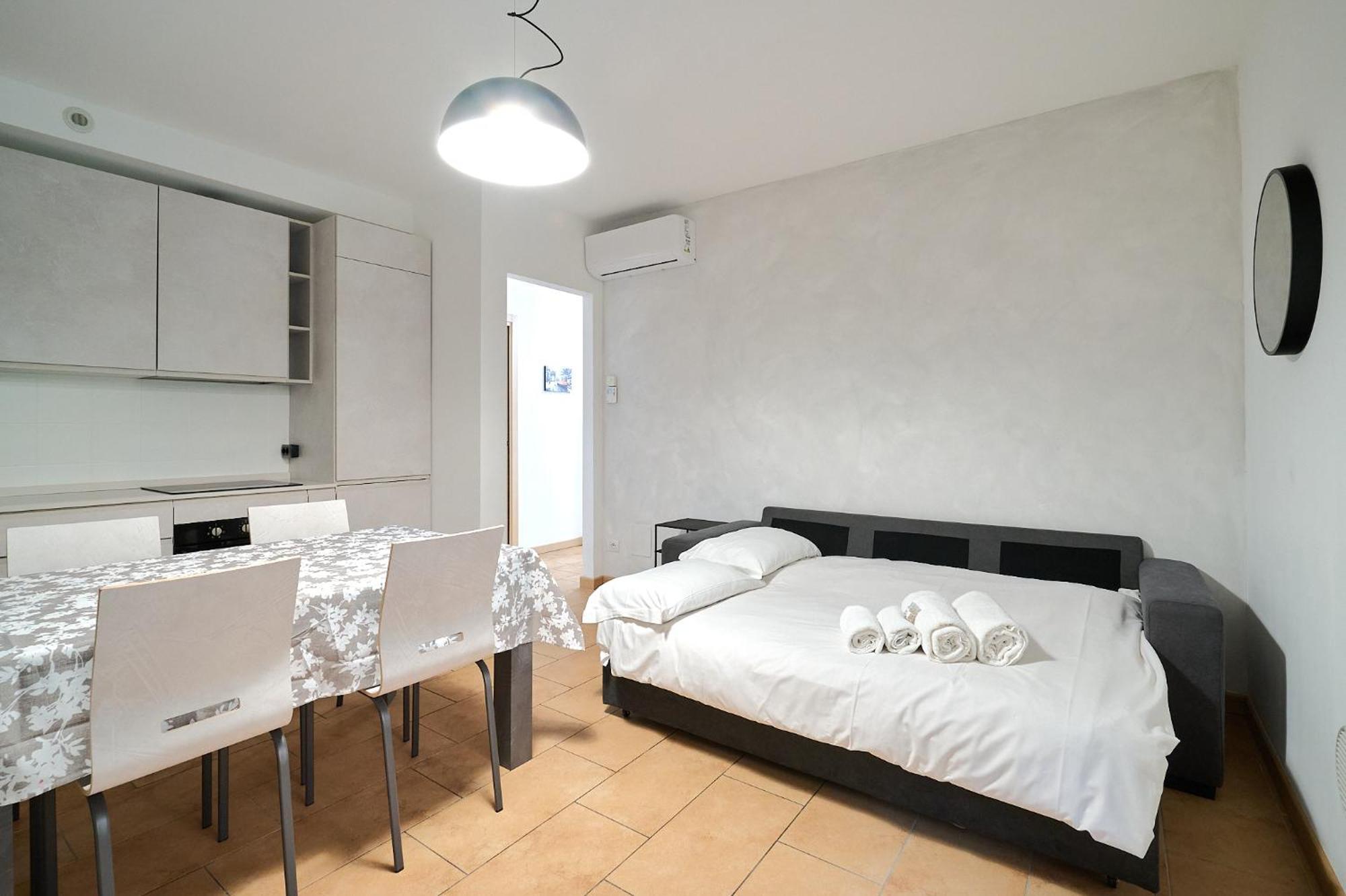 Xenia - Spacious And Bright New Flat With Garden Apartment