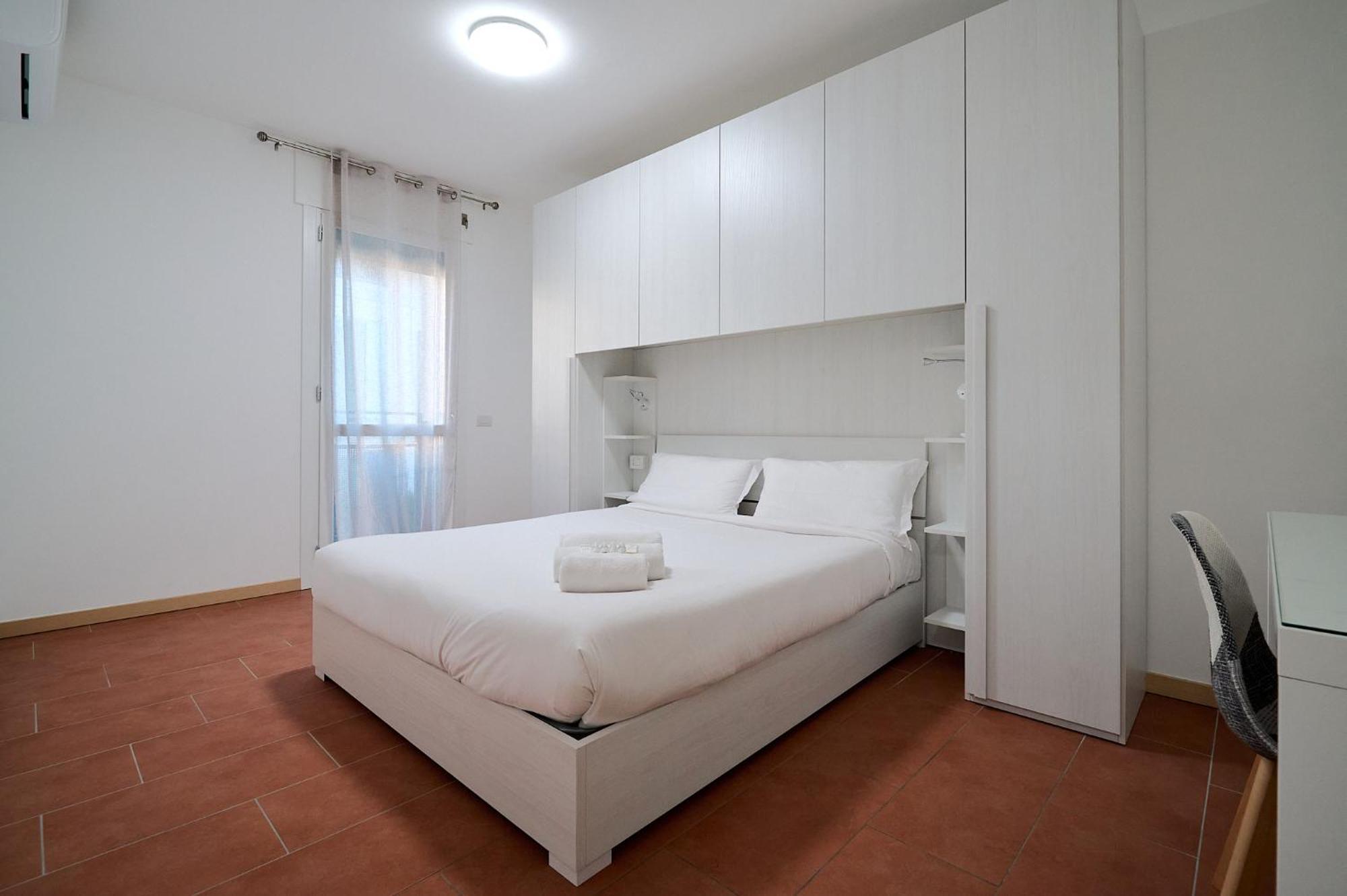 Apartment Xenia - Spacious And Bright New Flat With Garden Mailand