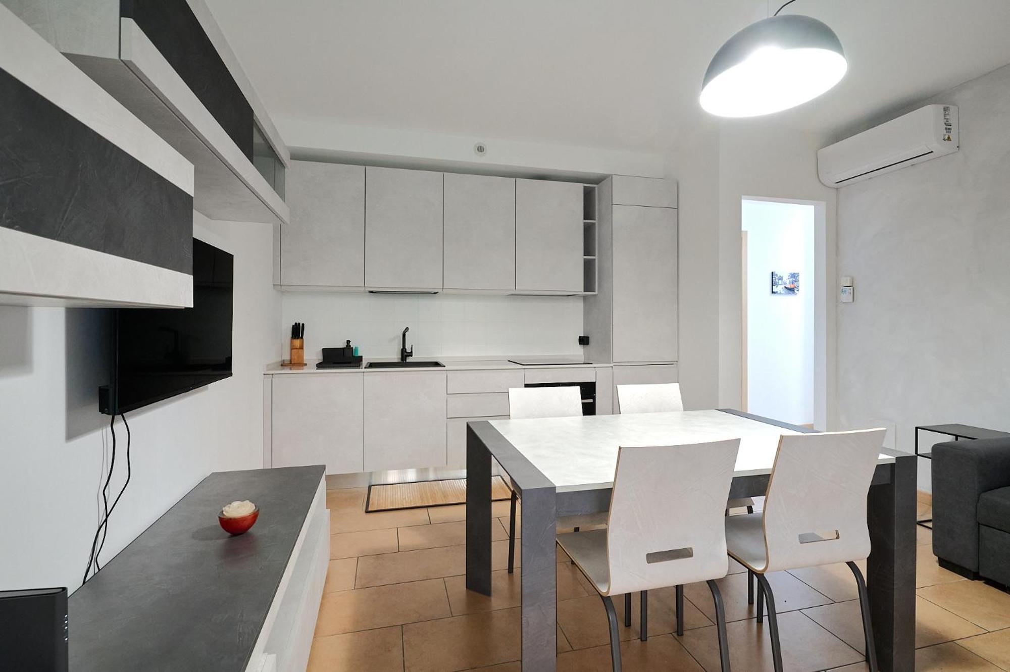Xenia - Spacious And Bright New Flat With Garden Apartment