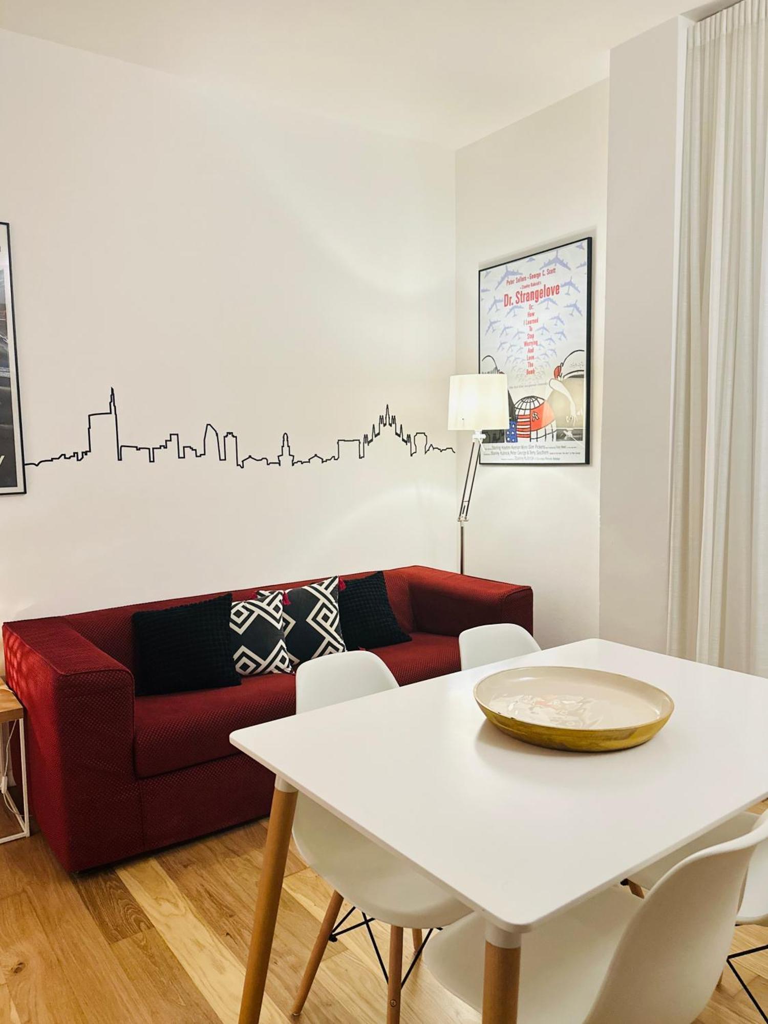 Xenia - Cozy Two-room In Station * Milão