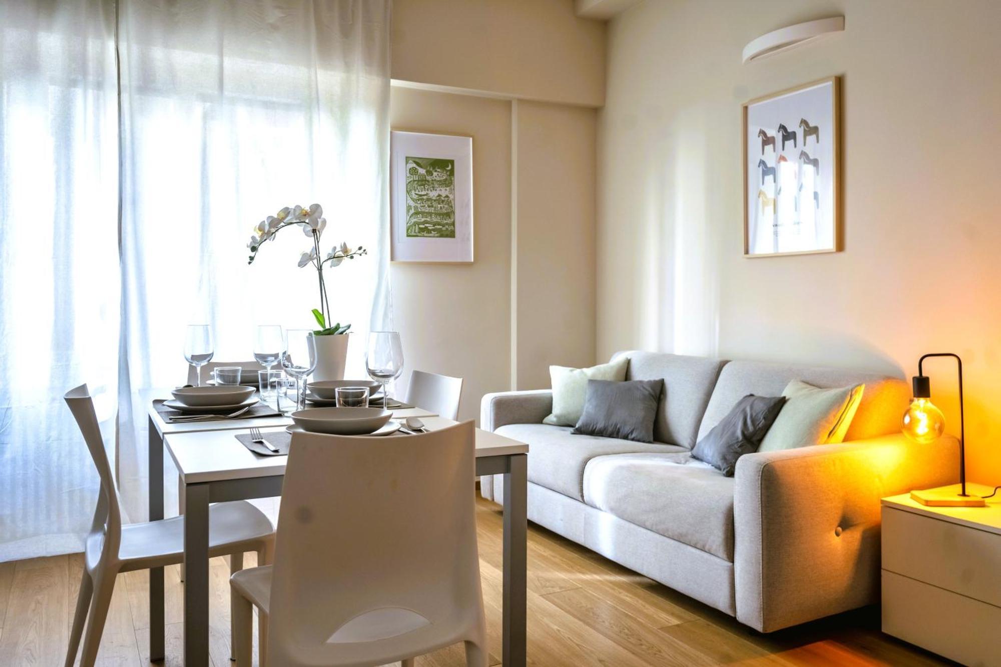 Apartment Citylife, Sempione, Close To Metro M5 *