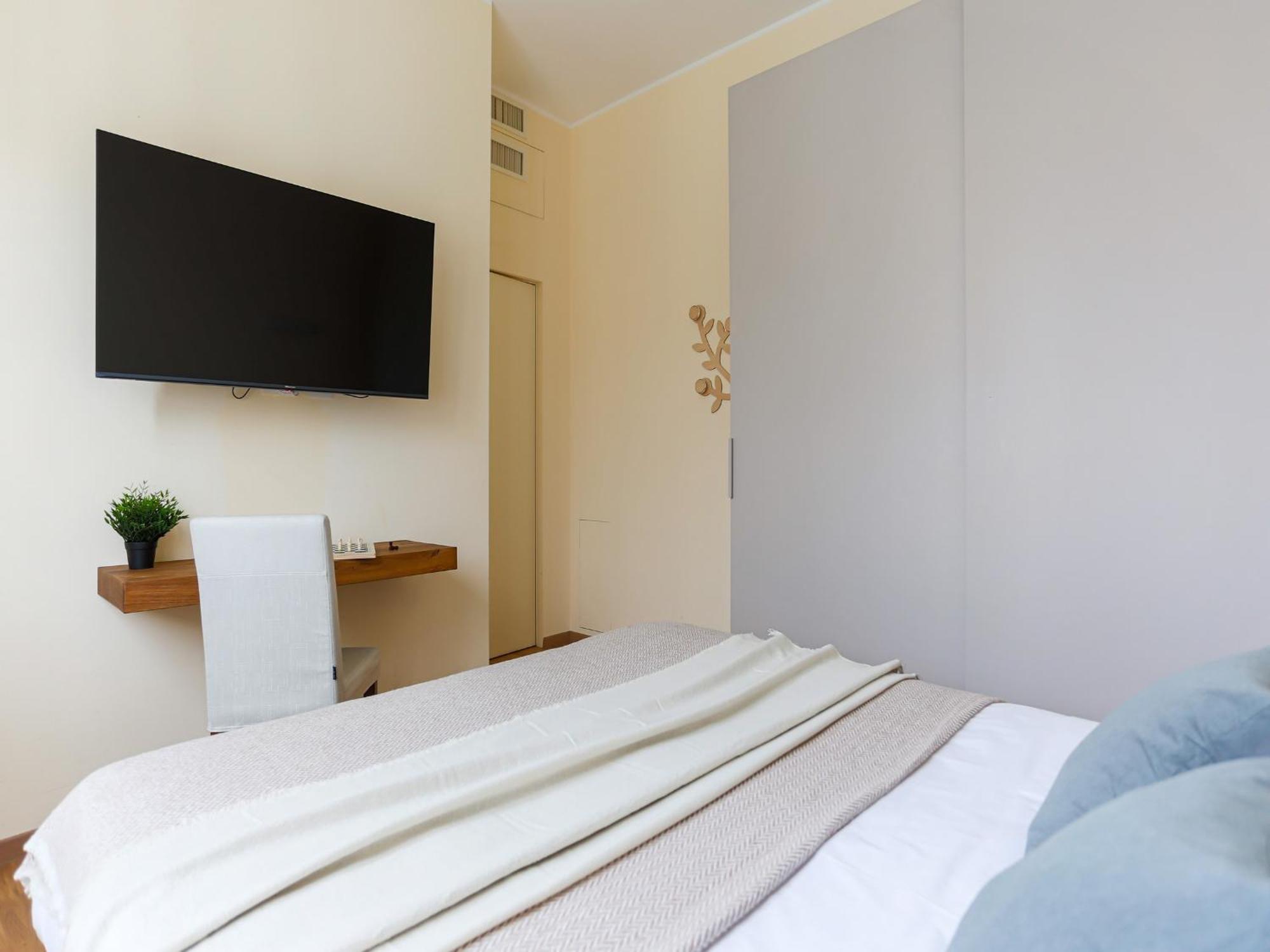 The Best Rent - Bright One-bedroom In Corso Vittorio Emanuele Ii Apartamento