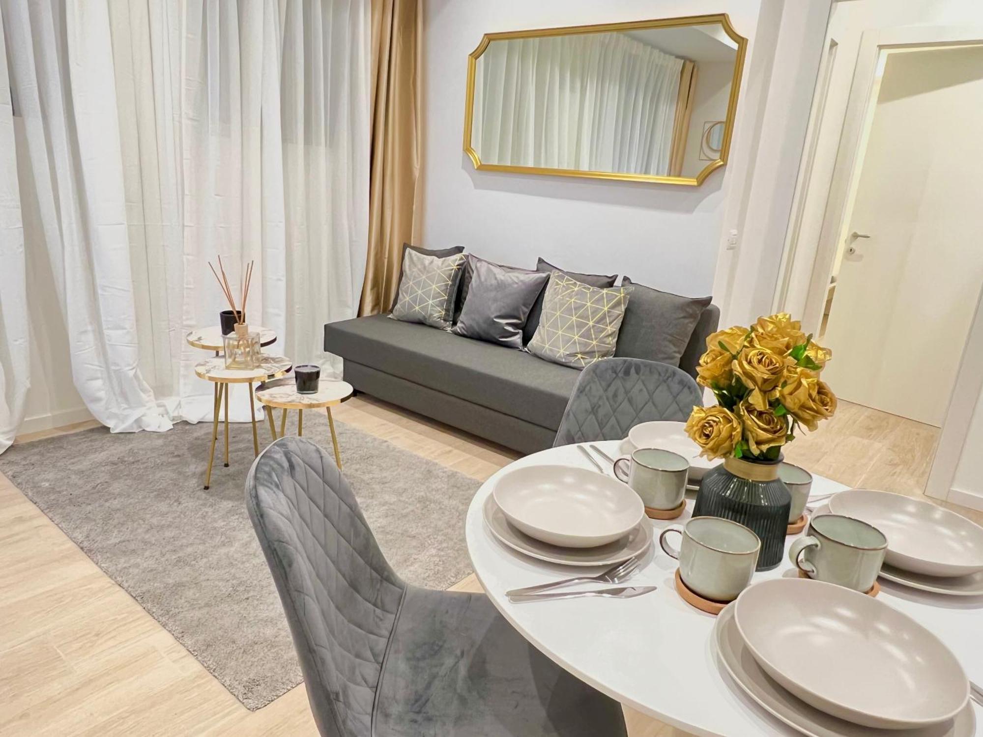 The Boutique - Hebrew Quarter Mailand