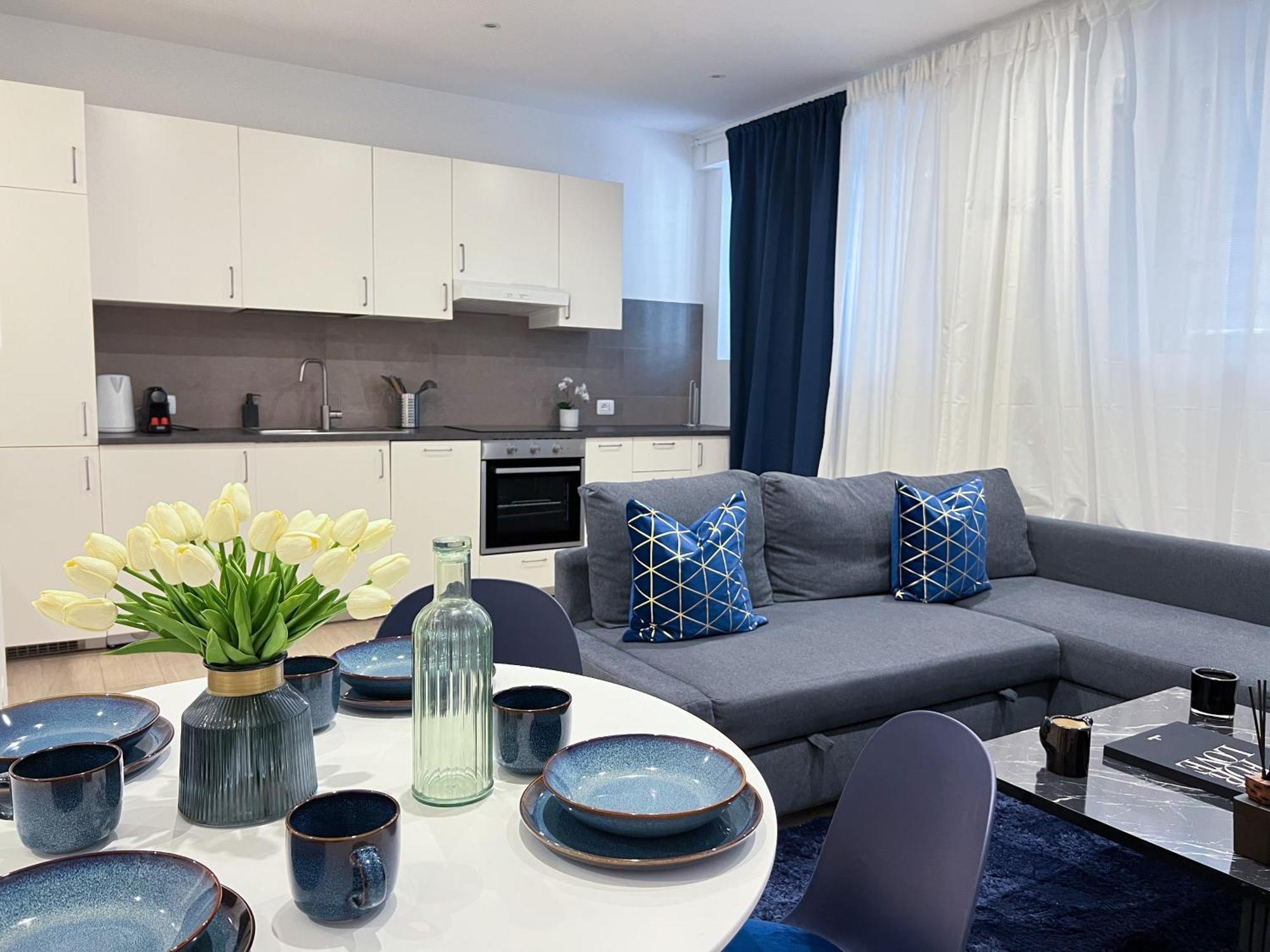 The Boutique - Hebrew Quarter