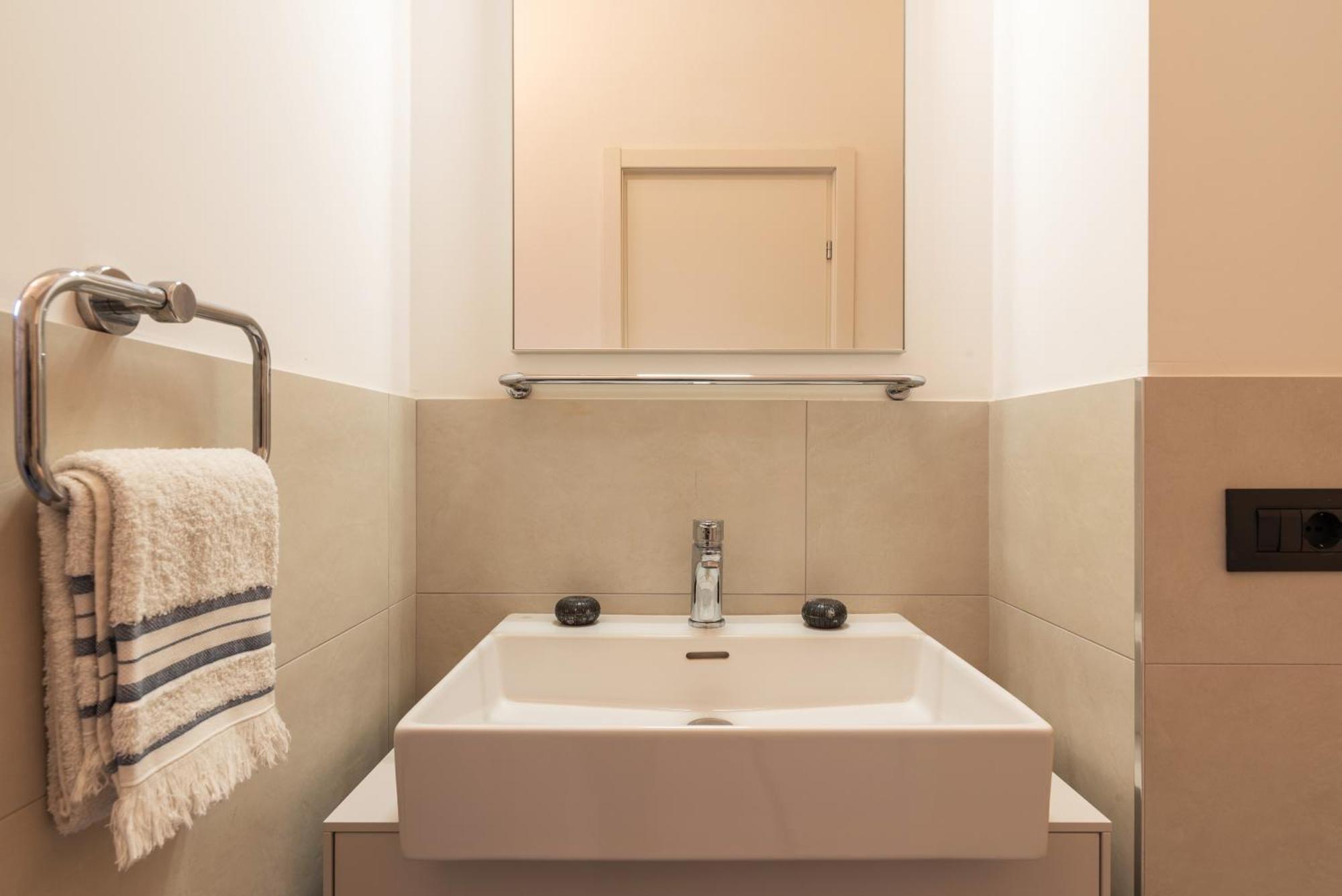 Apartment Frassini Flexyrent Apt. Aircon *