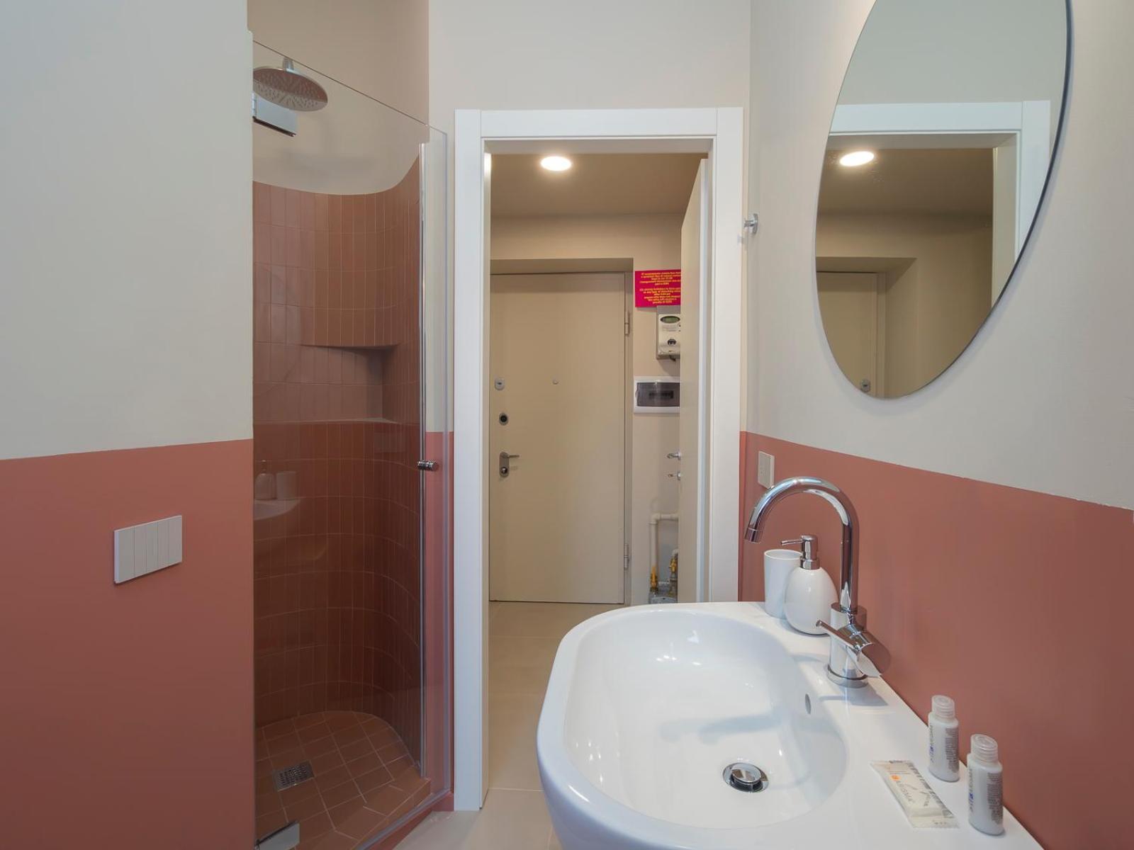 Ihost - Stendhal 49 * Mailand