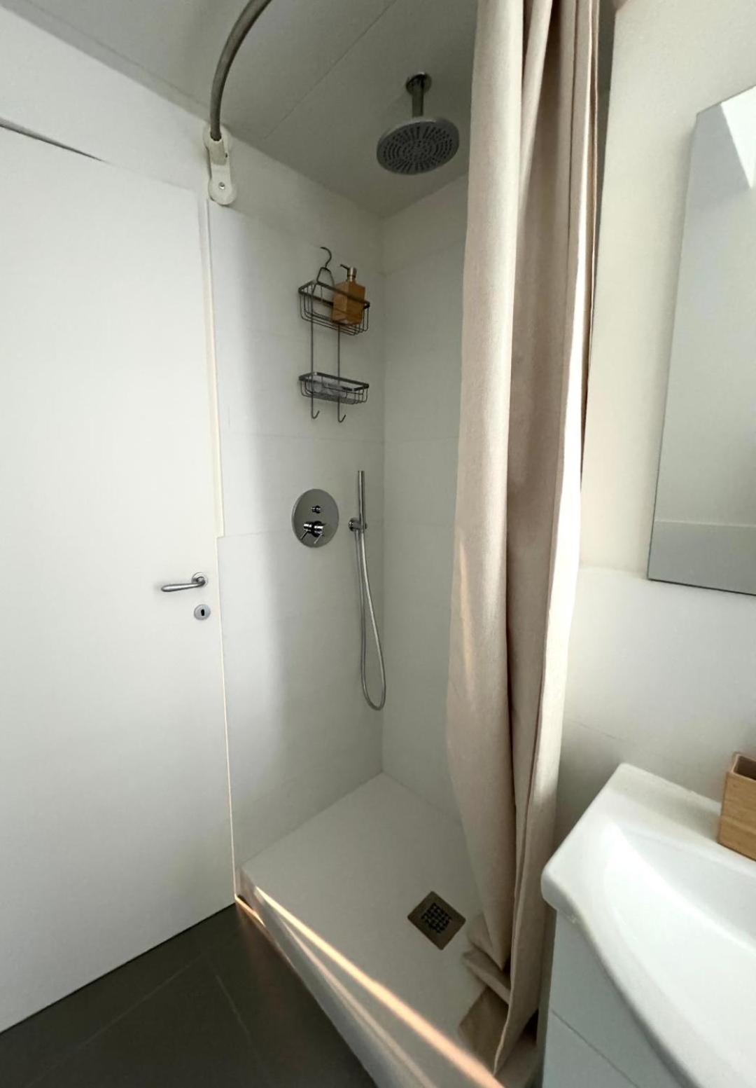 Apartment Rainbow Studio Flat- Monolocale Luminoso