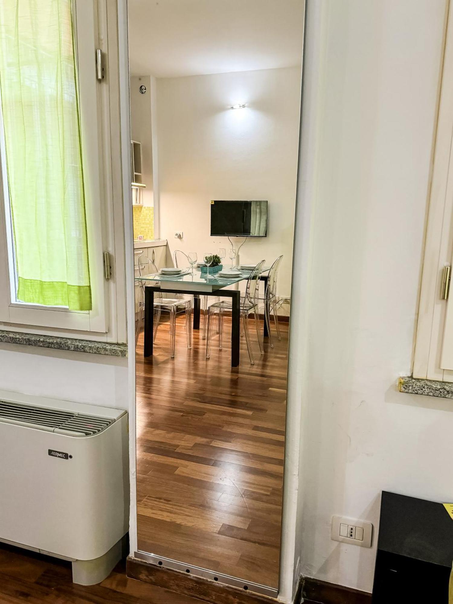 Casa Porpora, Trilocale In Posizione Eccellente Apartment *