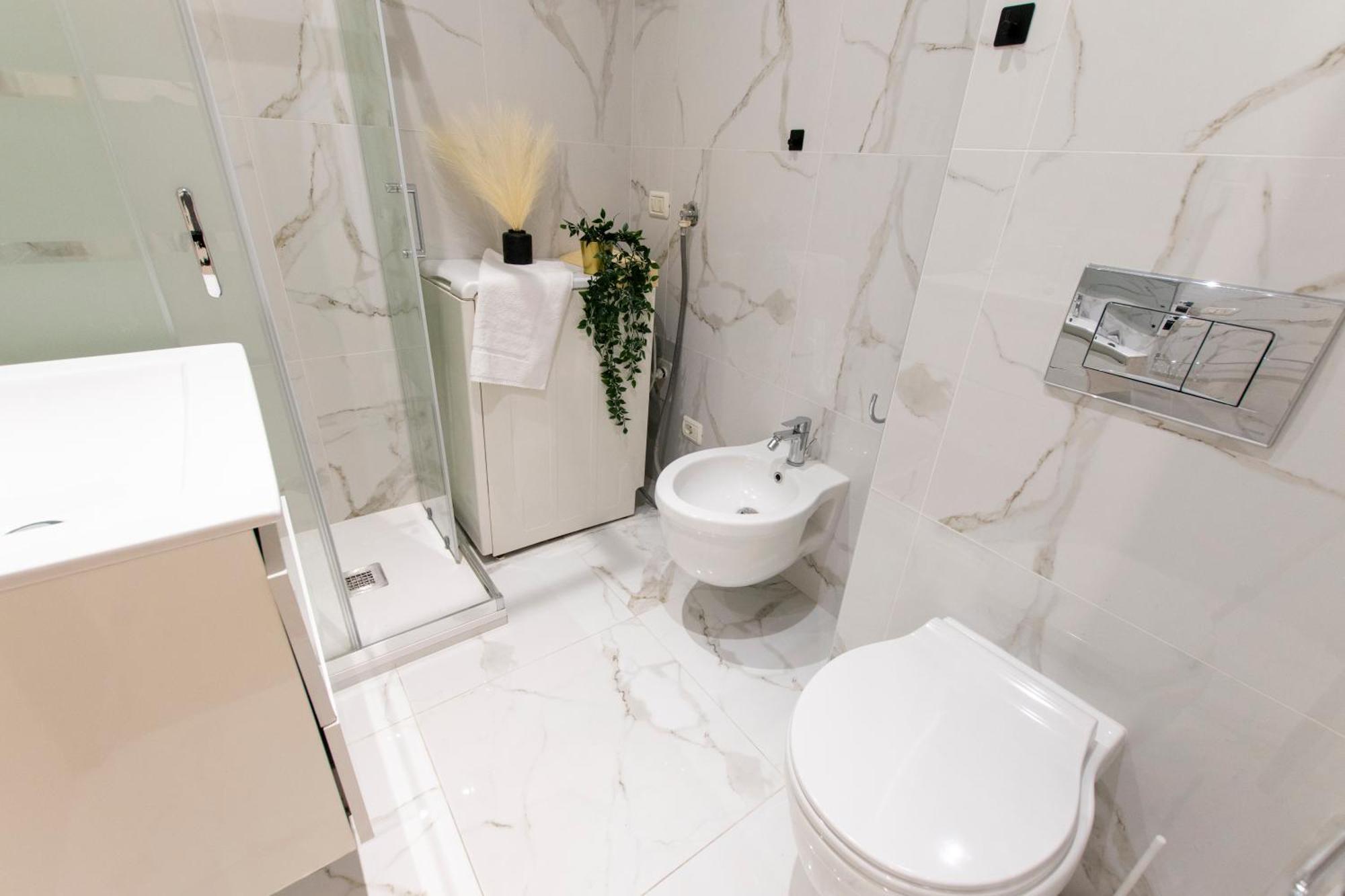 We - Napo Tower 22 Apartment *