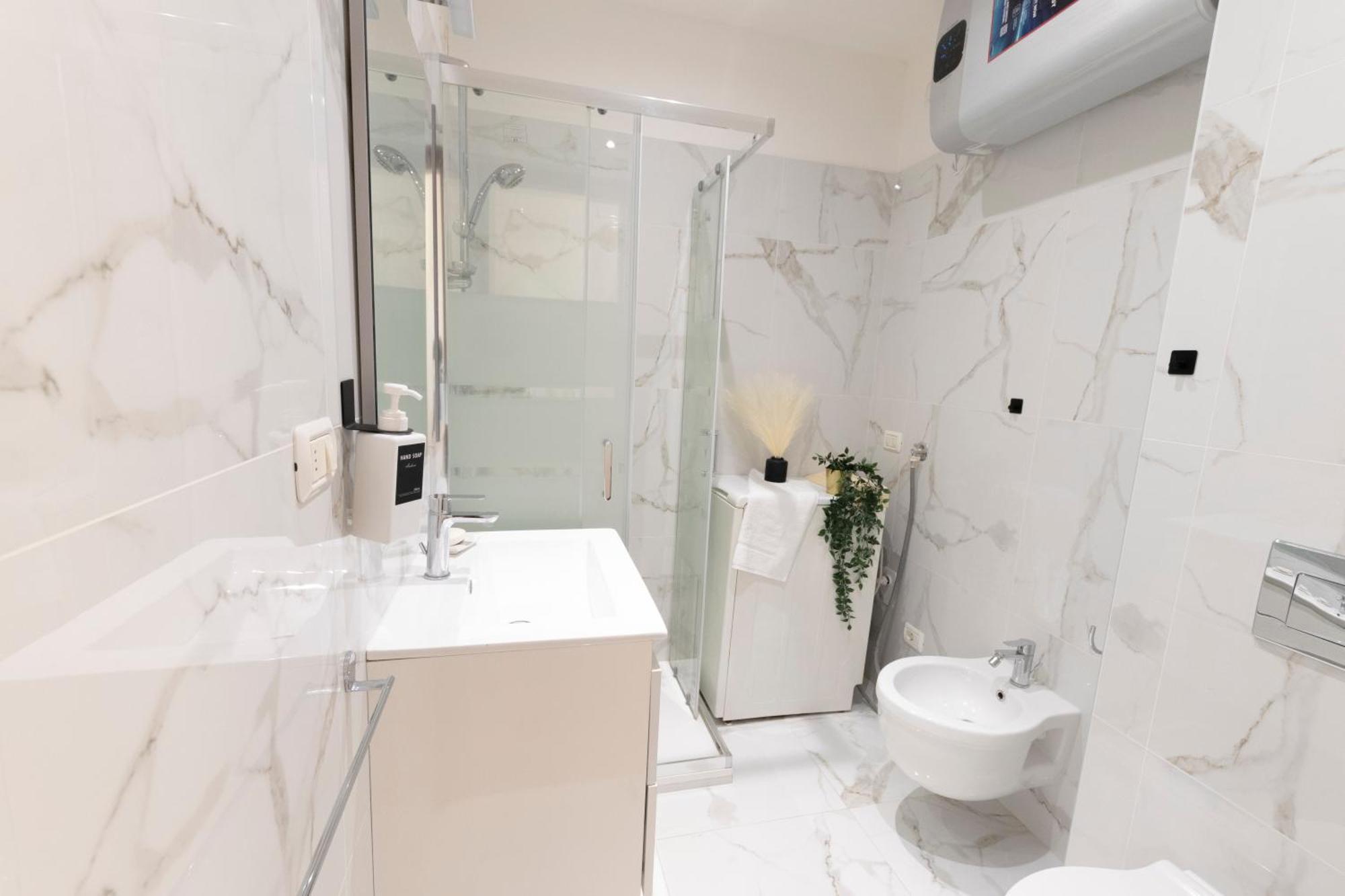 Apartment We - Napo Tower 22