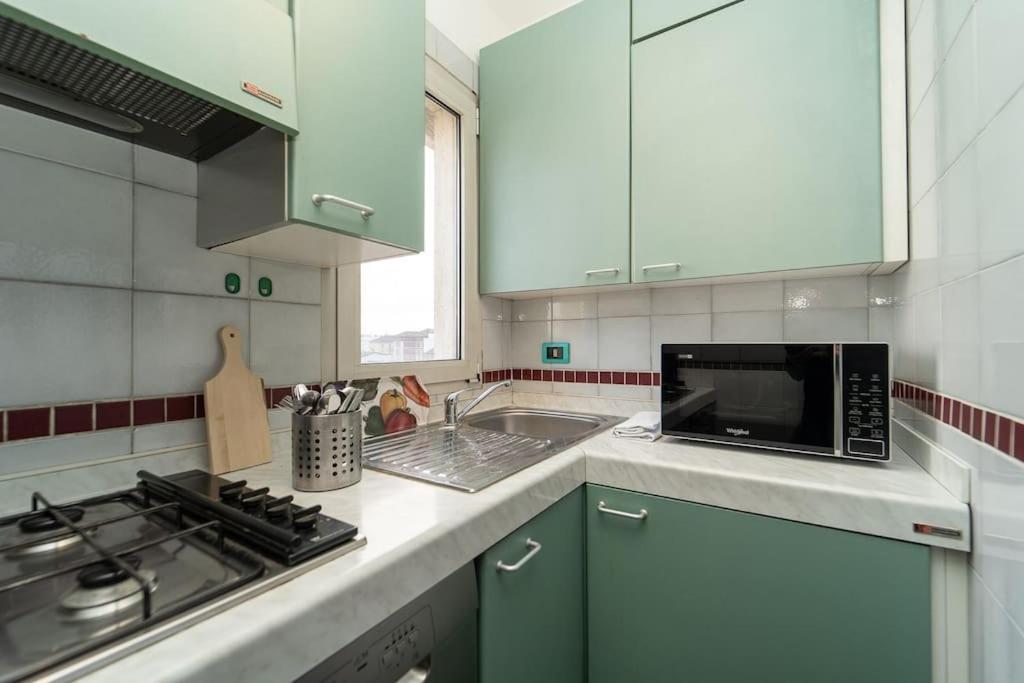 5 Giornate Apt Con Terrazzo E Garage Privato Apartamento *