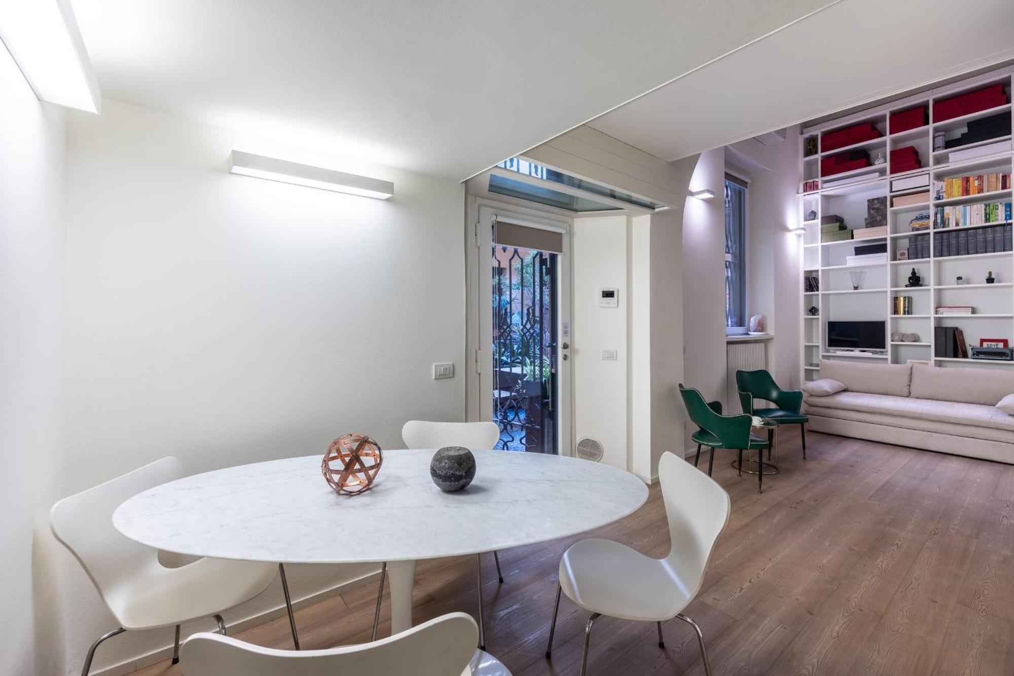 Luxury Duplex Flat With Sauna Few Steps From Duomo * Mailand