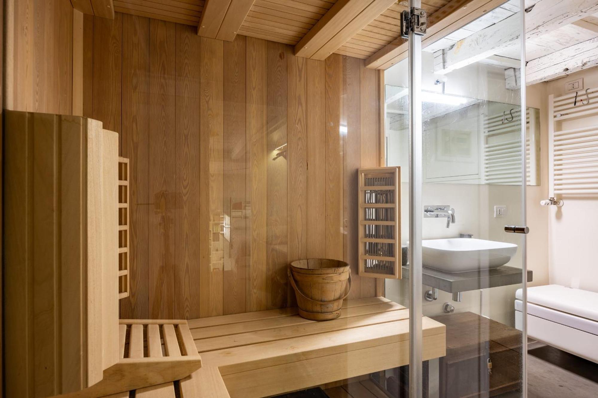 Luxury Duplex Flat With Sauna Few Steps From Duomo *