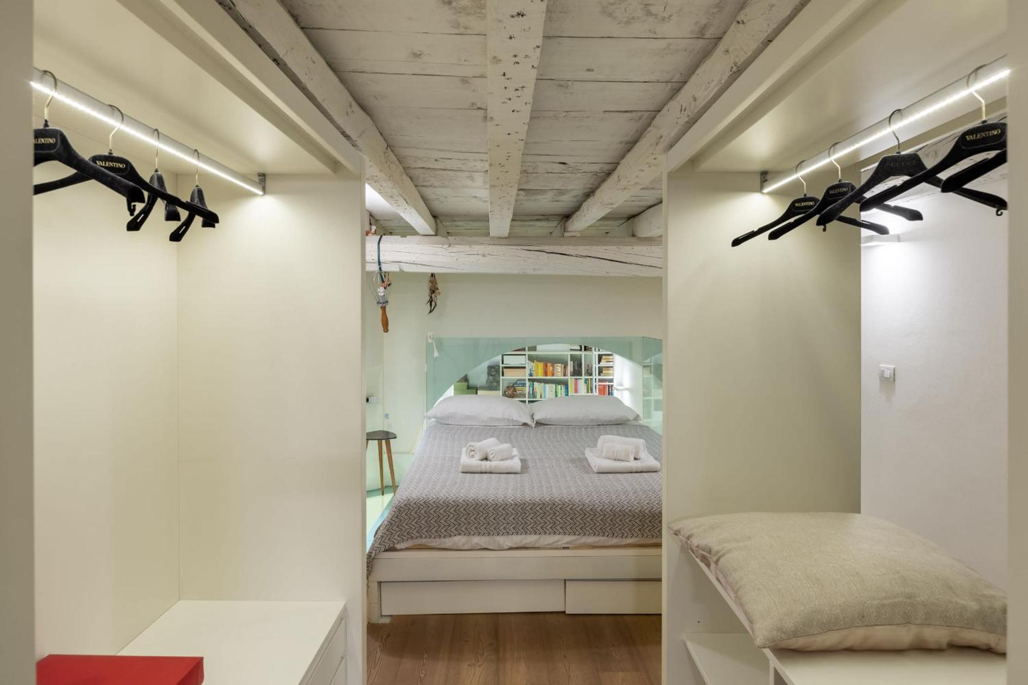 Luxury Duplex Flat With Sauna Few Steps From Duomo * Mailand