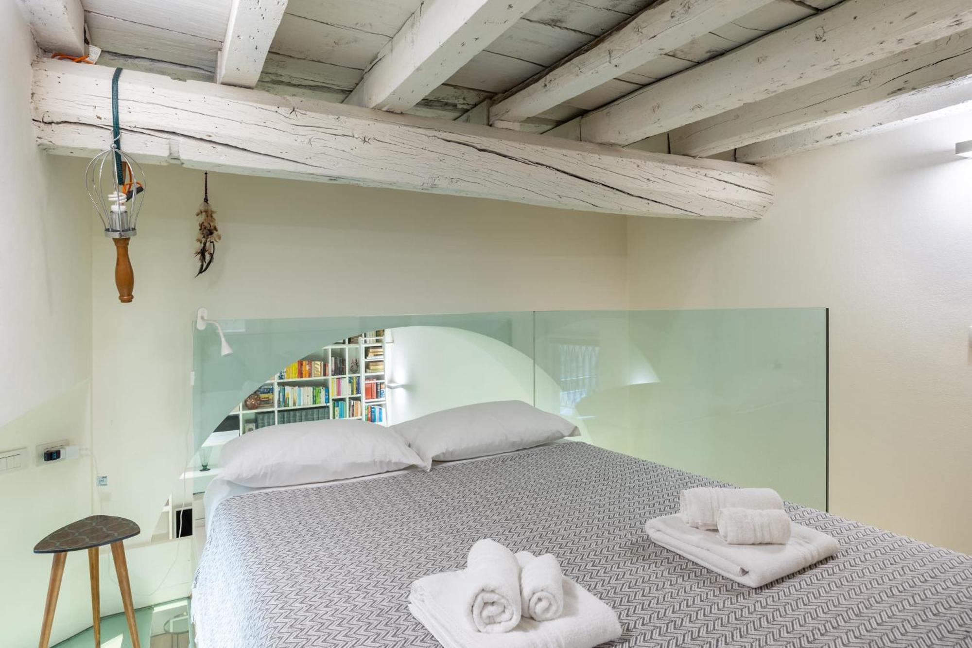 Luxury Duplex Flat With Sauna Few Steps From Duomo Apartment Mailand