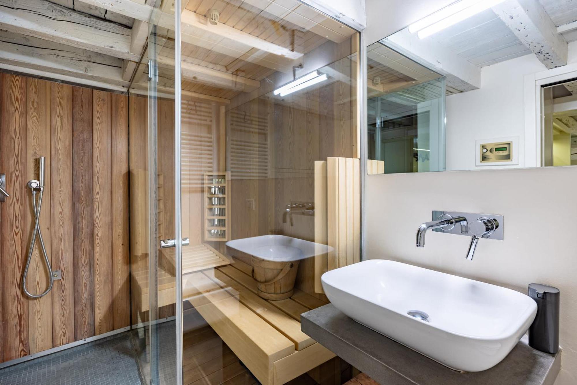 Luxury Duplex Flat With Sauna Few Steps From Duomo Mailand