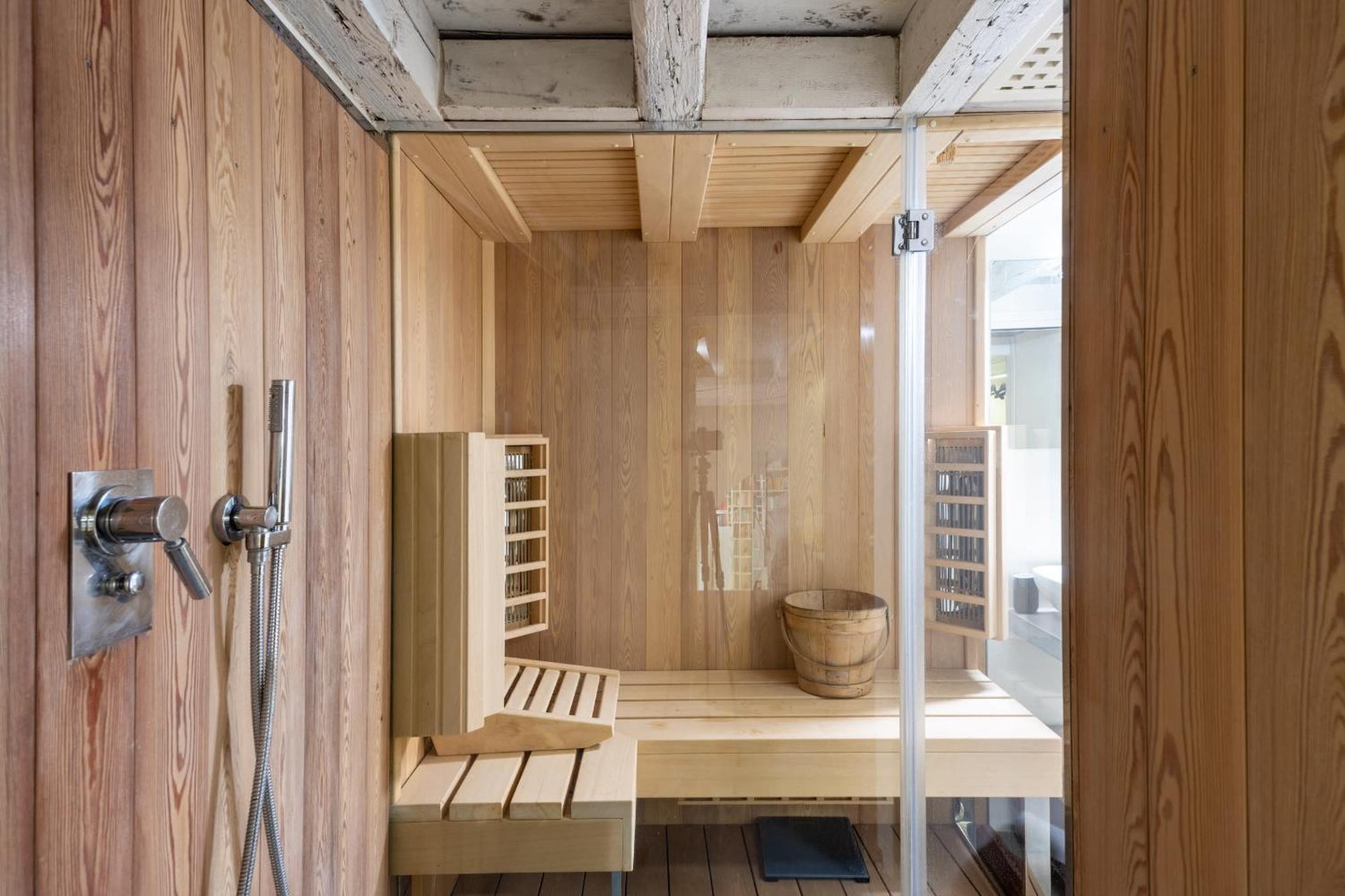 Apartment Luxury Duplex Flat With Sauna Few Steps From Duomo