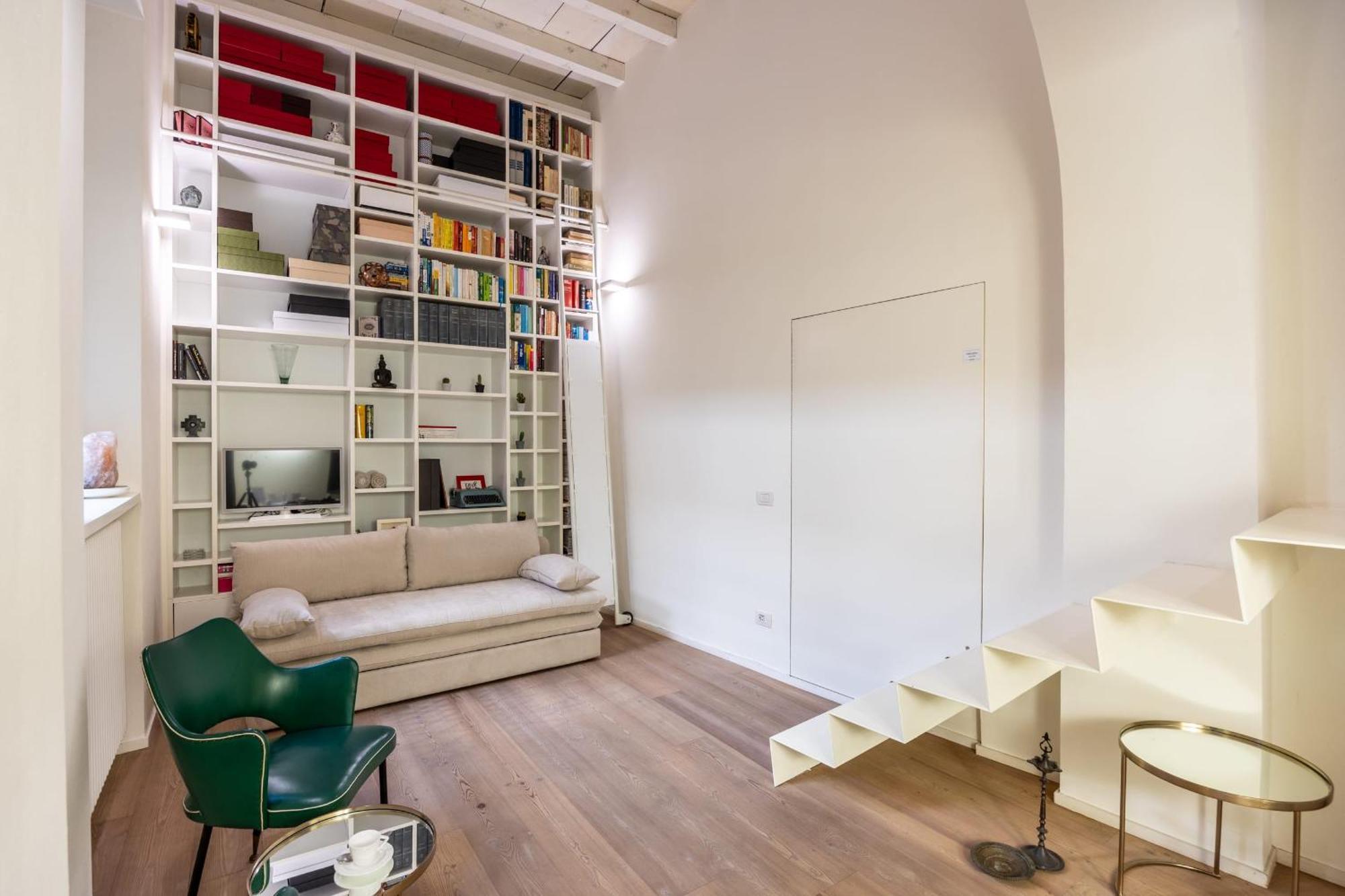 Luxury Duplex Flat With Sauna Few Steps From Duomo Apartment *
