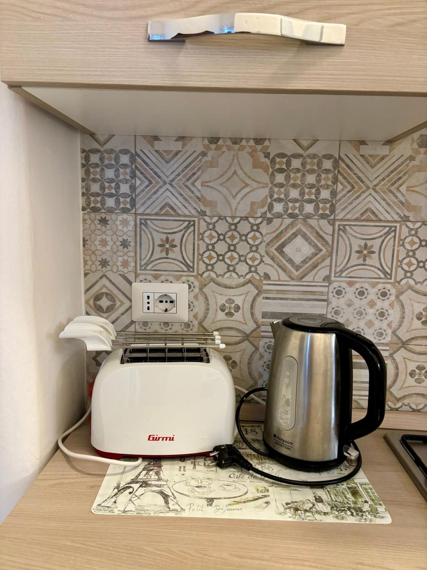 Apartamento Joy House -central Near Metro Arco Della Pace Brera-entire Perfect For Work & Play, Nightlife With Ac & Fast Wifi Welcome To The Cool Joy House! *