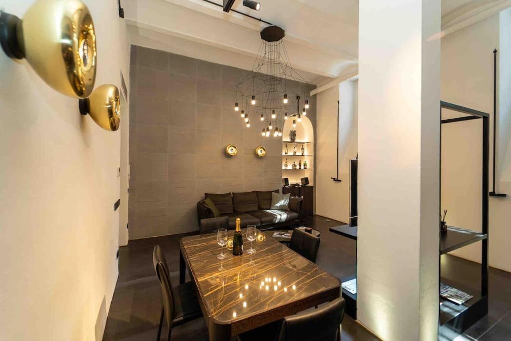 Apartamento Prestigioso Loft In San Babila A 5 Min. Dal Duomo *