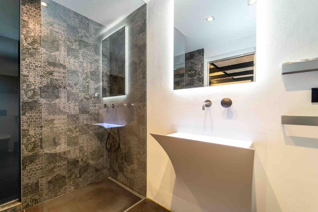 Prestigioso Loft In San Babila A 5 Min. Dal Duomo Milão