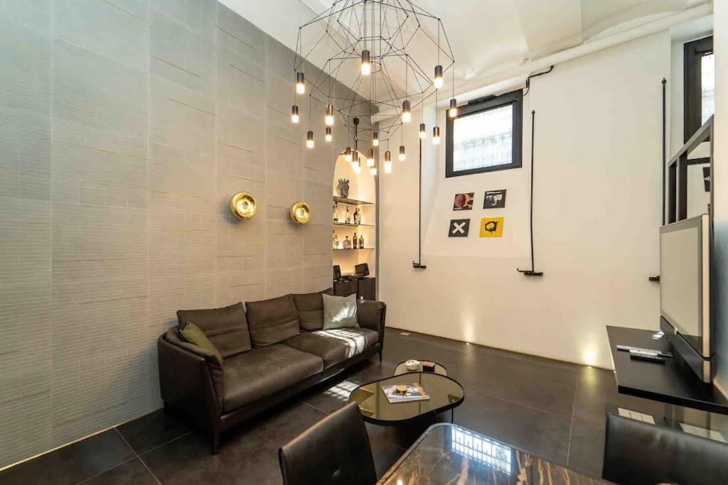 Prestigioso Loft In San Babila A 5 Min. Dal Duomo Apartamento