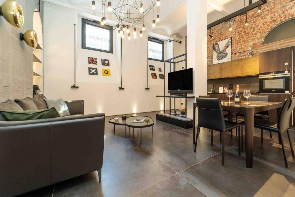 Prestigioso Loft In San Babila A 5 Min. Dal Duomo