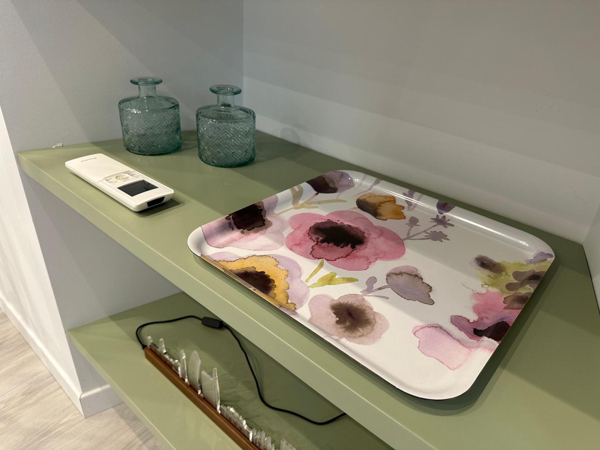 Flowers, A Cozy In Apartment Mailand