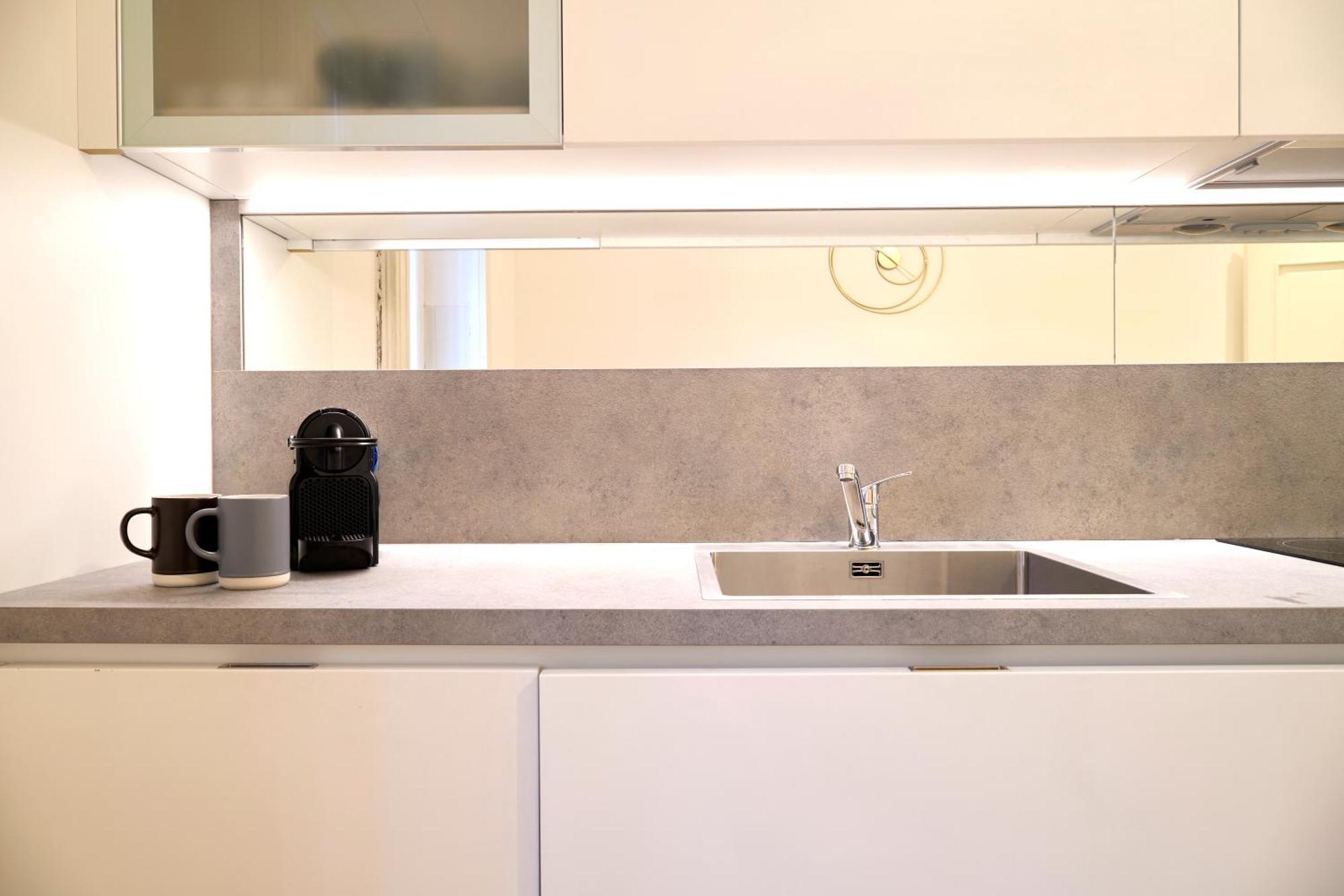 Retreats Porta Romana Apartment *
