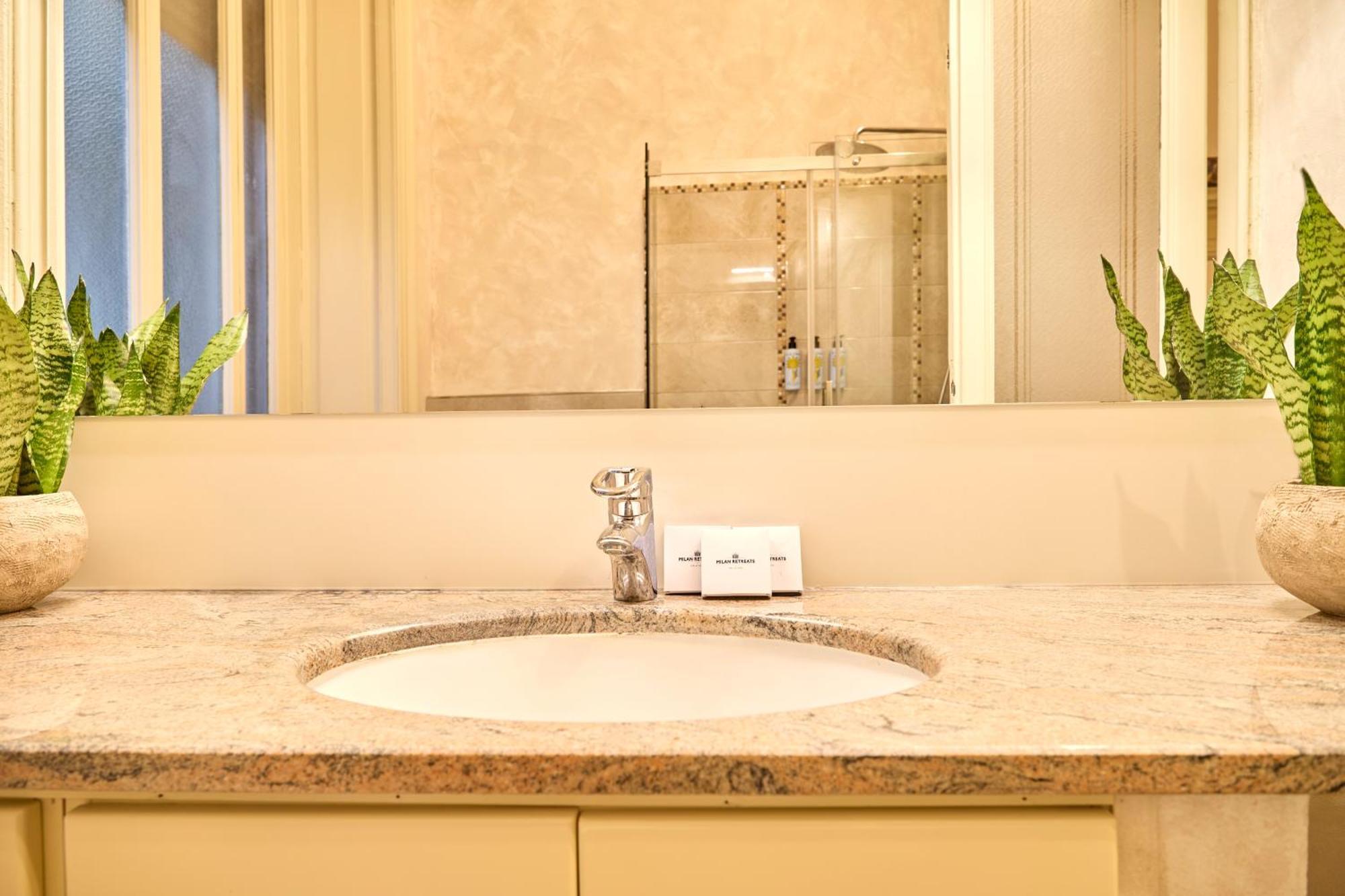 Retreats Porta Romana Apartment *