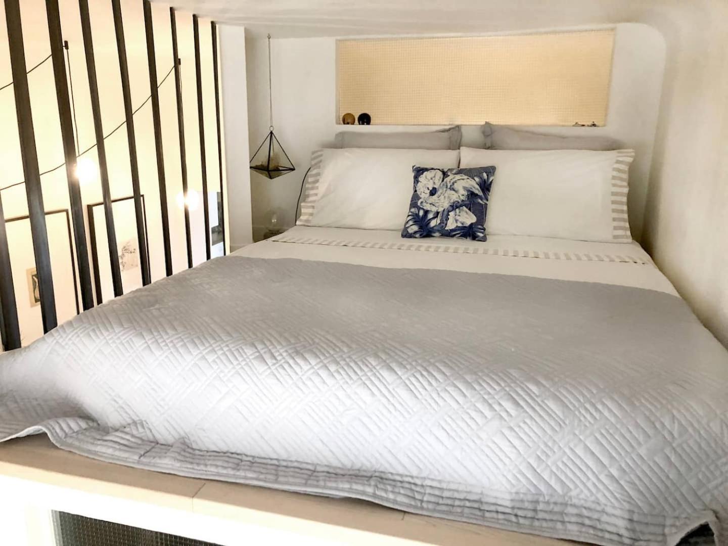 Beautiful Design Flat With Park View, Next To Metro Apartment Mailand