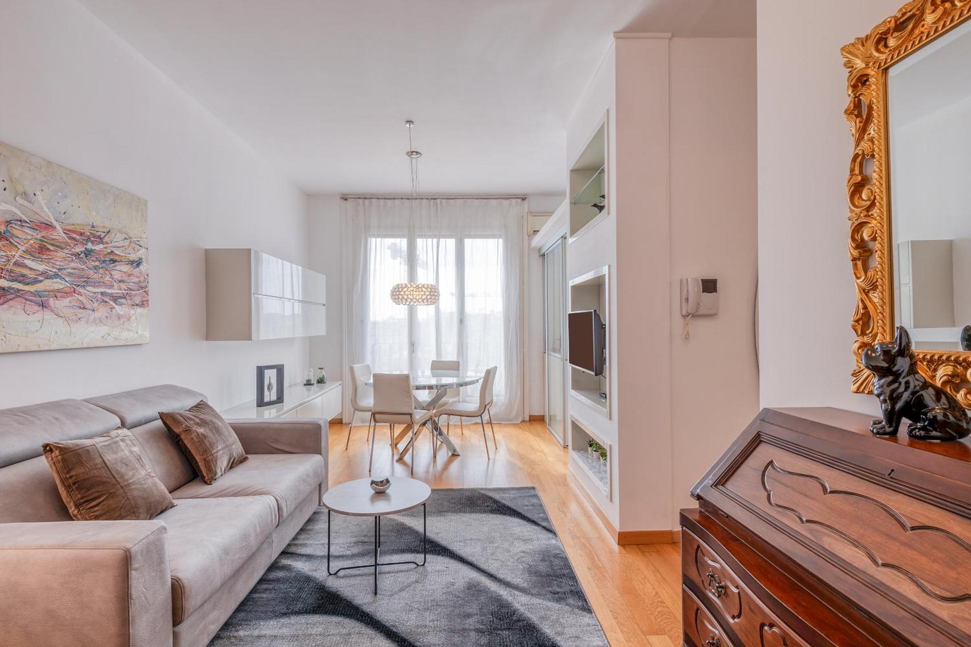 Royal Luxury Brera Apartment