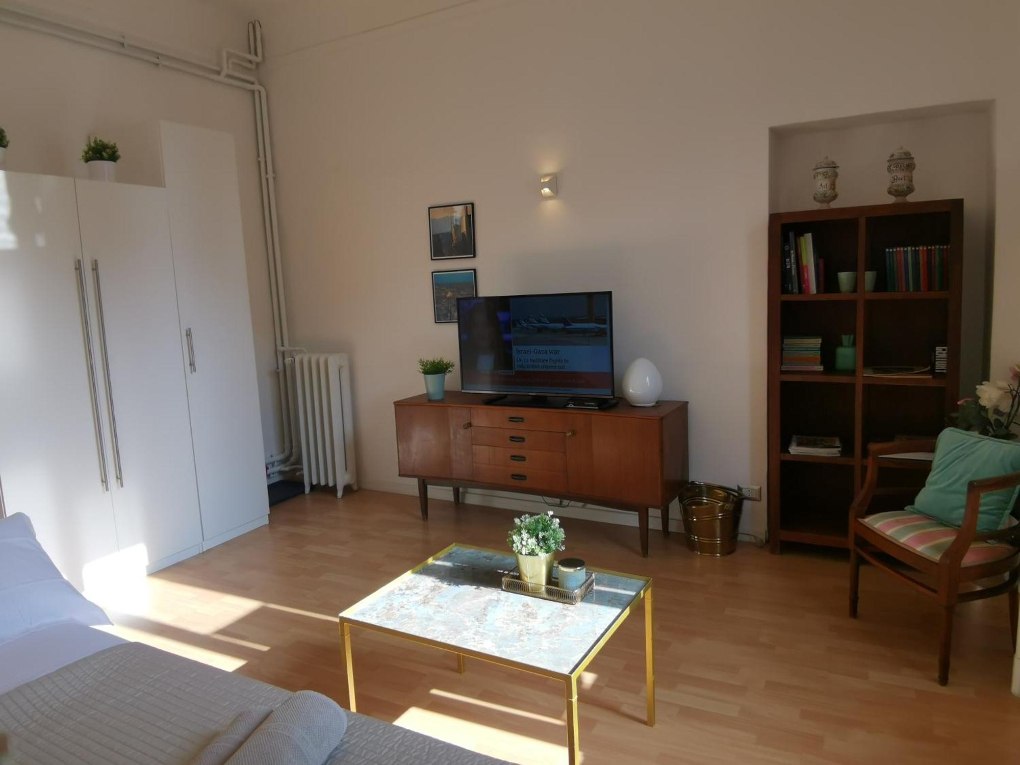 Stilysh Near Metro And Fiera Mico Apartment