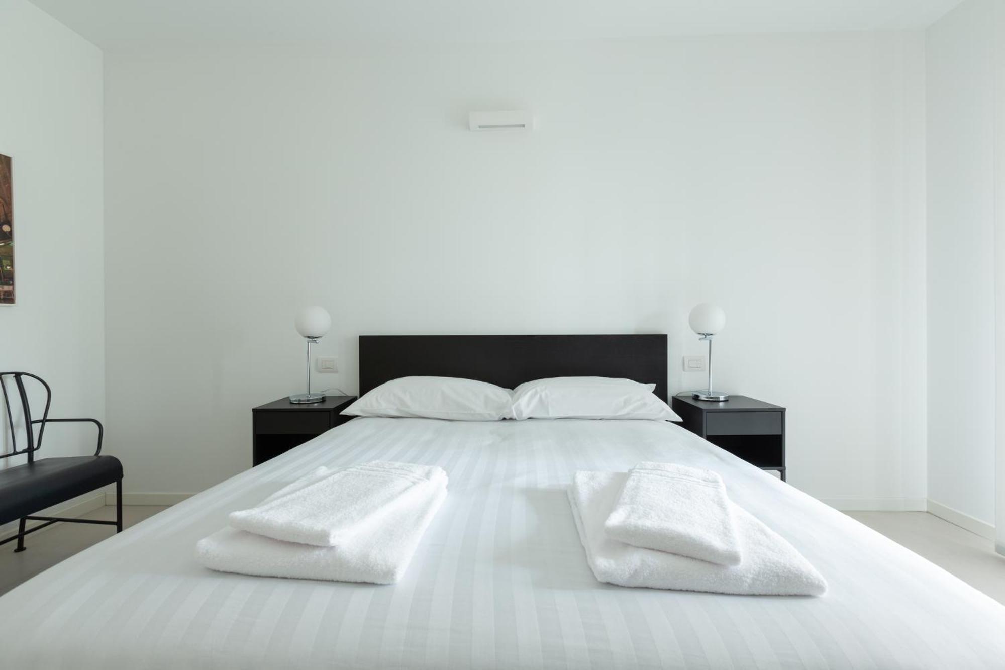 Porta Nuova Bright And Roomy Flat Apartamento Milão