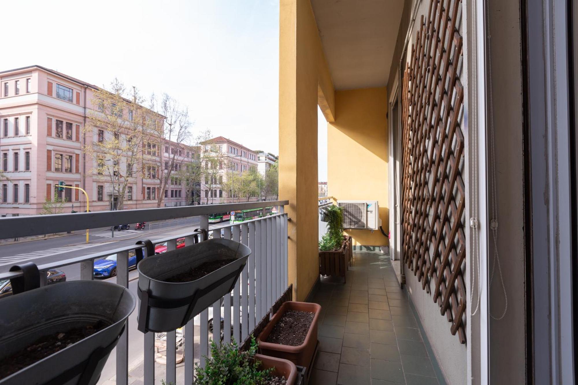 Porta Volta Bright And Roomy Flat Apartment *
