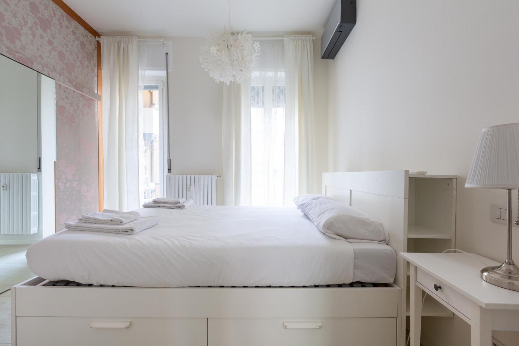 Porta Volta Bright And Roomy Flat Apartment