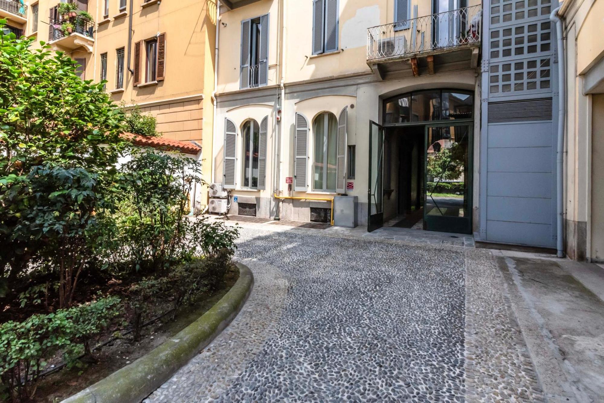 Dream Centro Porta Romana Apartment *