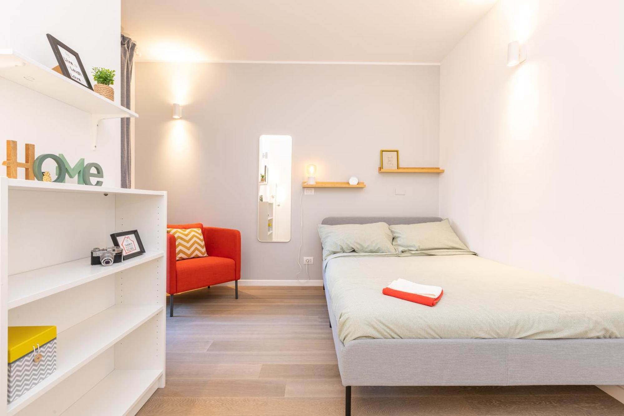 Apartment Joivy Contemporary In Historical Giambellino-lorenteggio