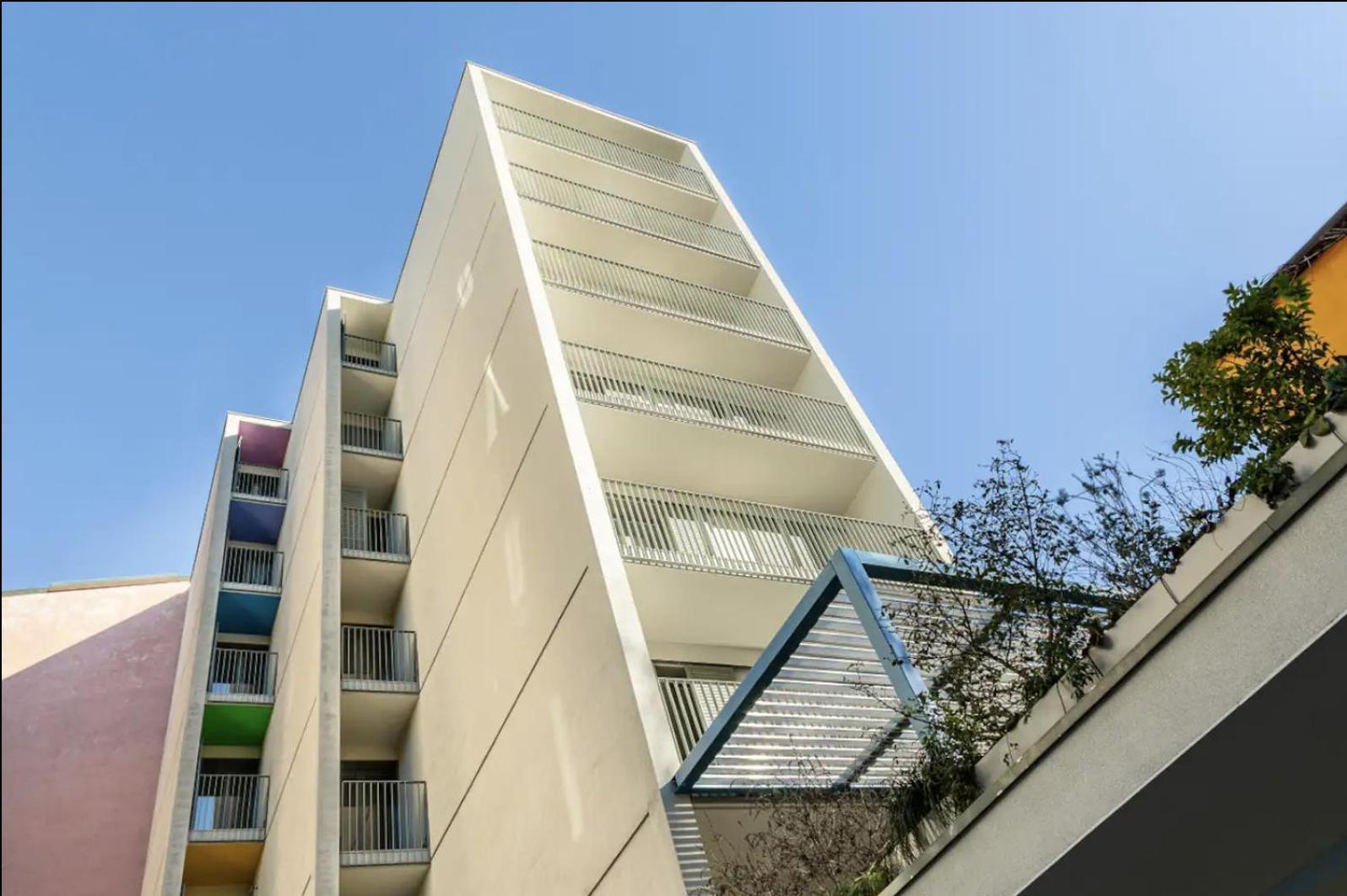 Apartment Free Parking - Duomo Centro Modern - Private Gym - Metro