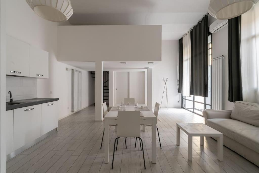 Apartment Spazioso Loft: Coldilana14 Milan