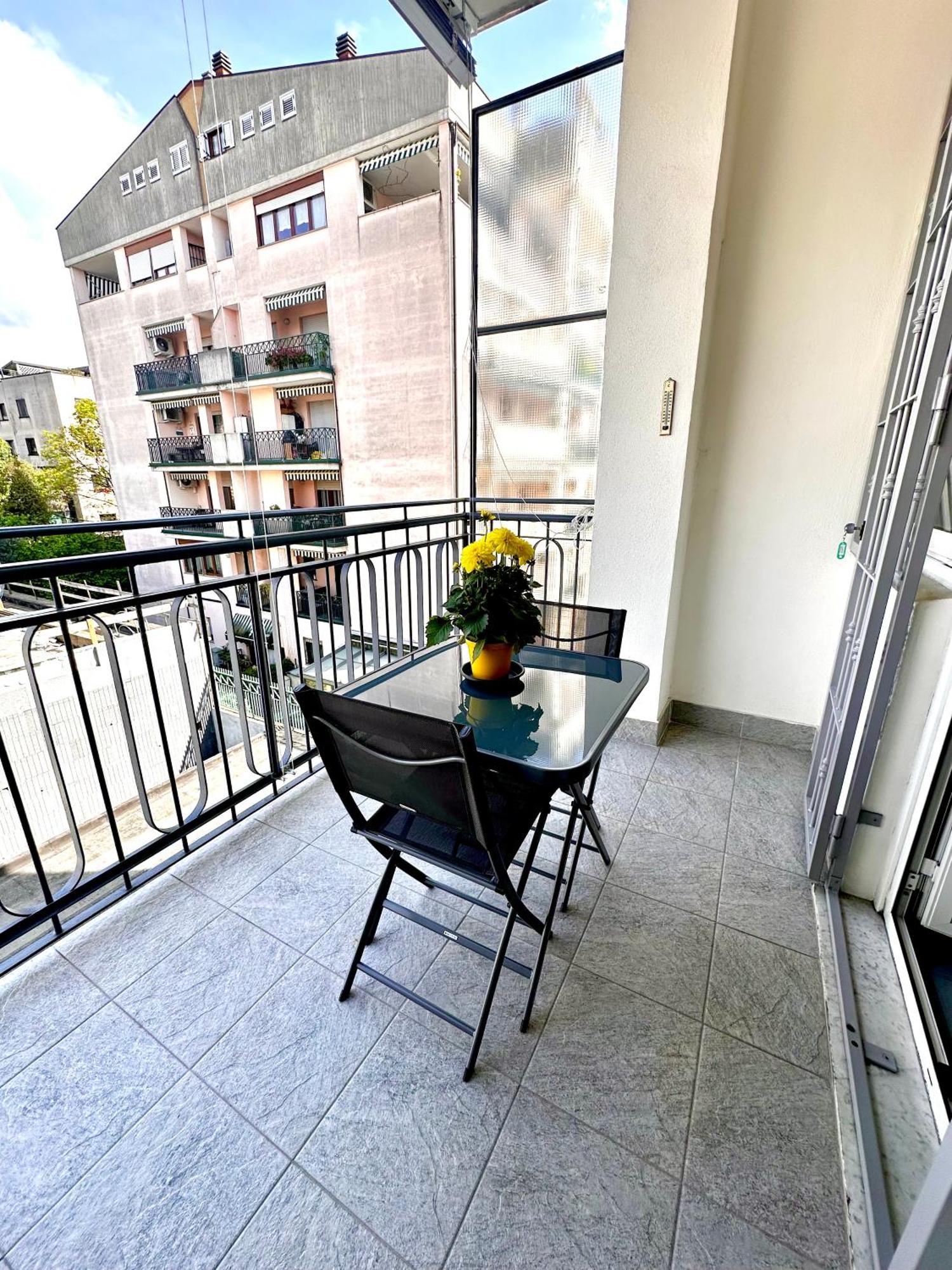 Citta Vicino Metro Apartment